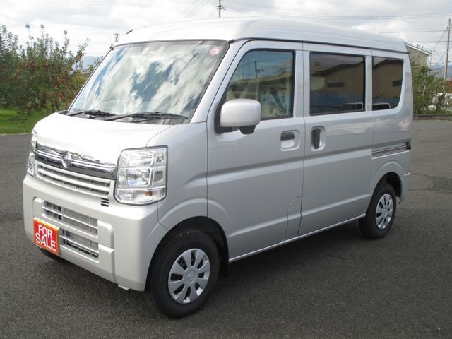 2023 Nissan NT100 Clipper T