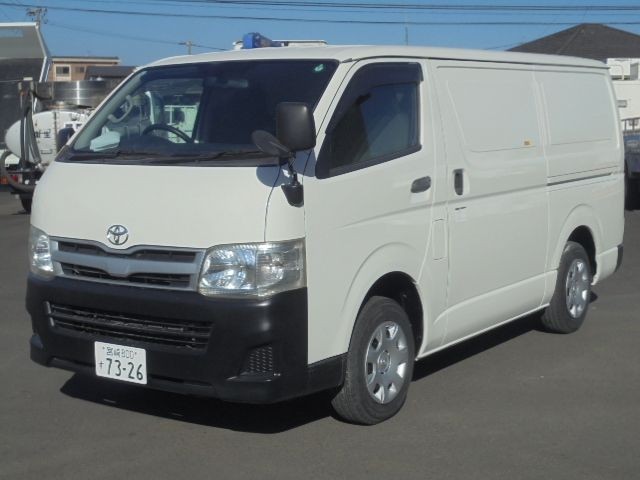 2010 Toyota Hiace V