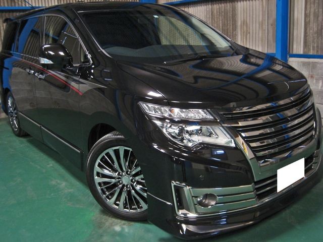 2014 Nissan Elgrand