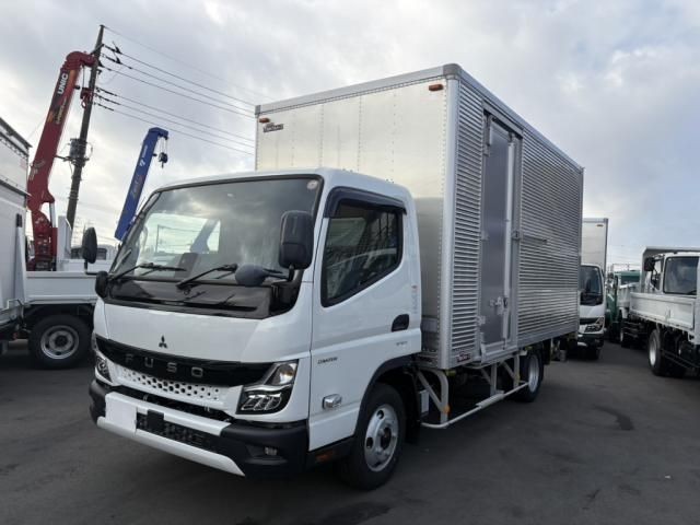 2024 Mitsubishi Canter T