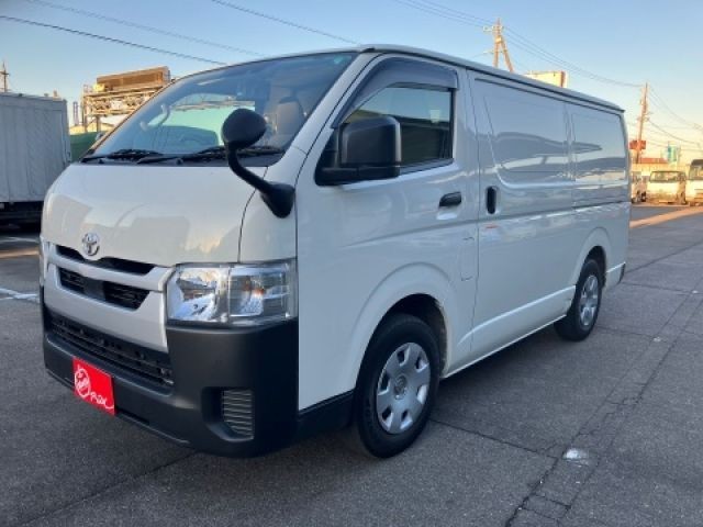 Toyota Hiace V