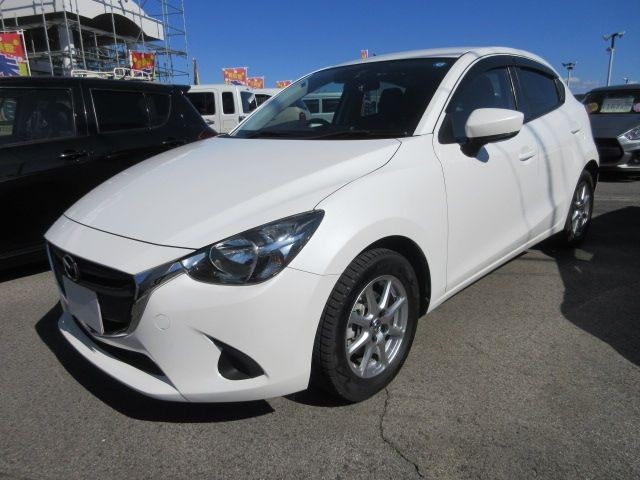 2017 Mazda Demio