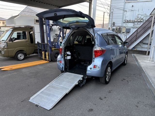 2012 Toyota Ractis