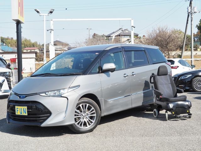 Toyota Estima HV