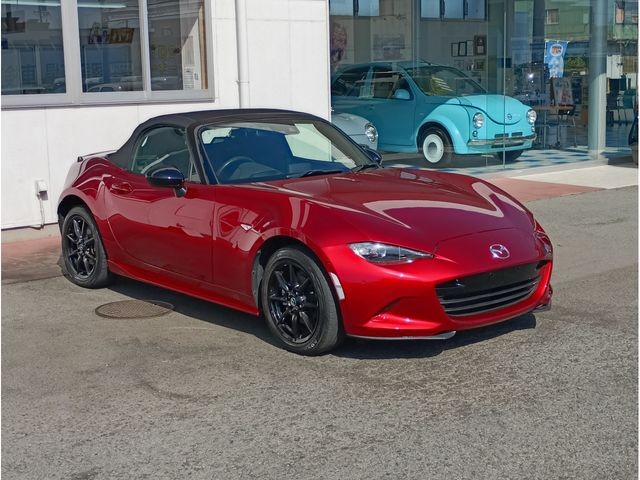 2023 Mazda Roadster