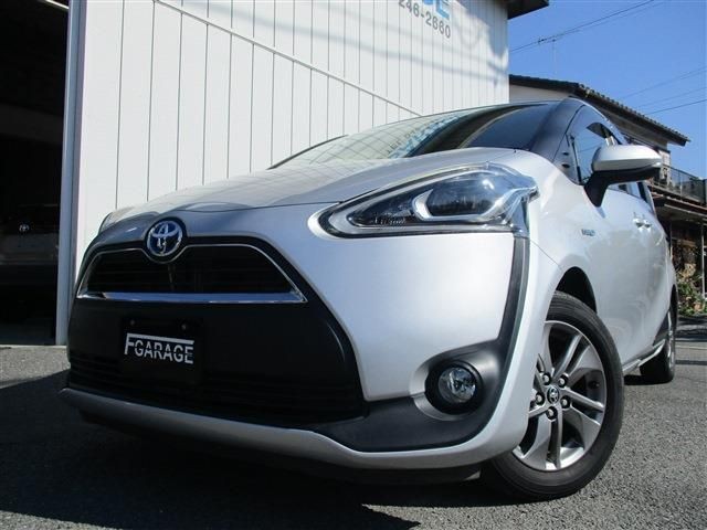 2016 Toyota Sienta HV