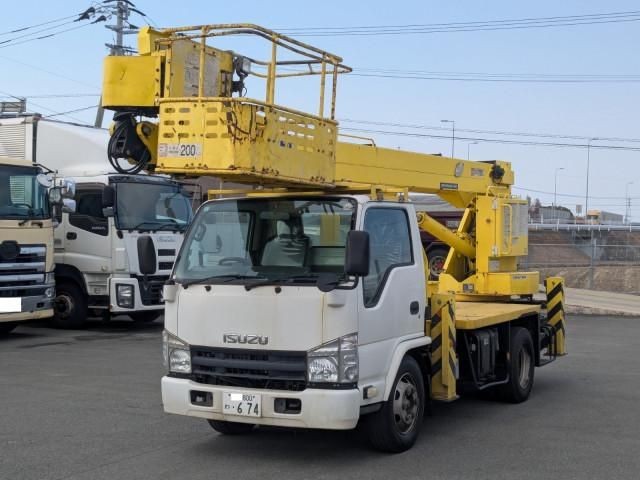 Isuzu ELF