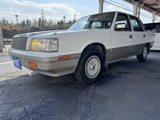 Mitsubishi Debonair