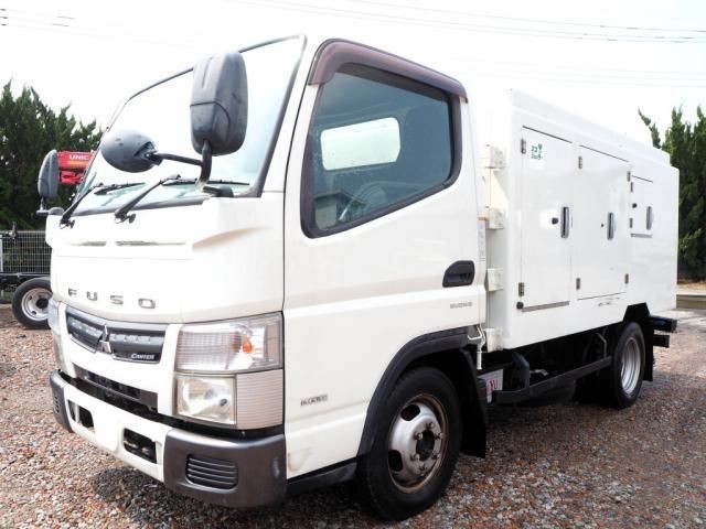 2012 Mitsubishi Canter T