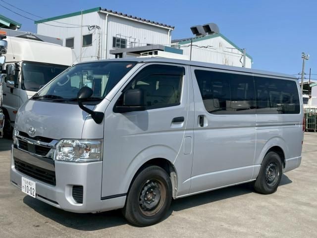 Toyota Hiace V