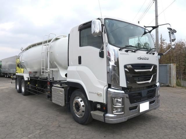 2019 Isuzu Giga