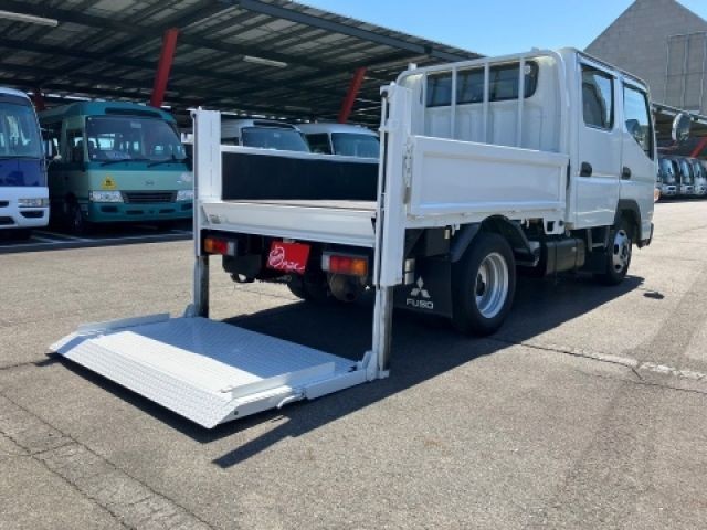 2017 Mitsubishi Canter T
