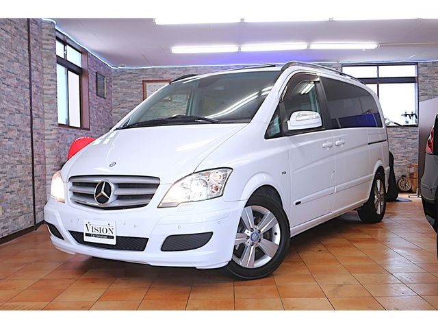Mercedes-Benz V350