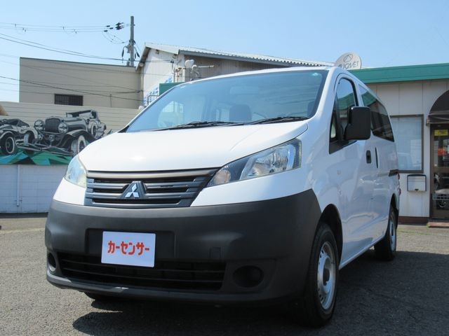 Mitsubishi Delica V