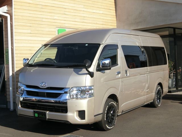 Toyota Hiace W