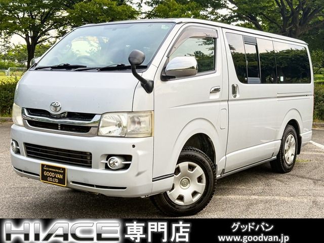 2009 Toyota Hiace V