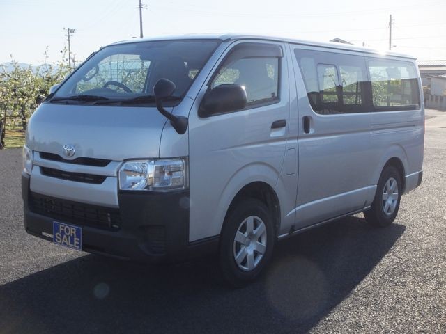 2019 Toyota Hiace V