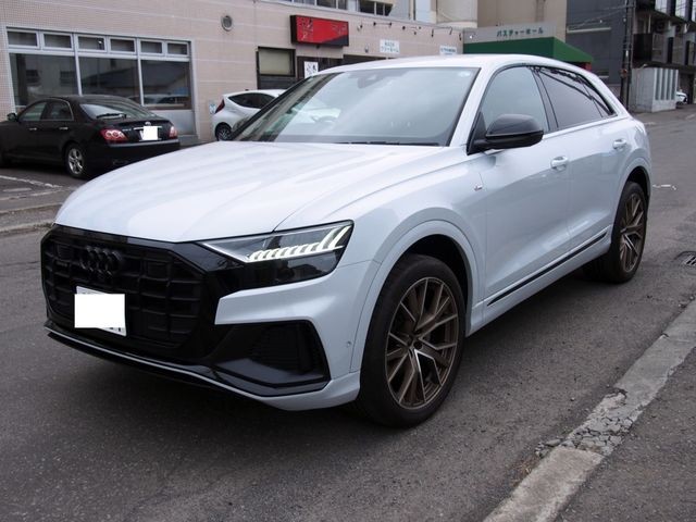 Audi Q8
