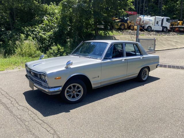 Nissan Skyline