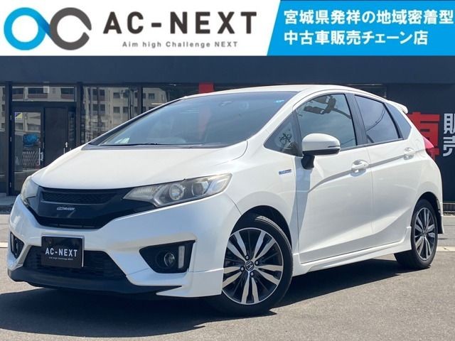 2013 Honda FIT HV