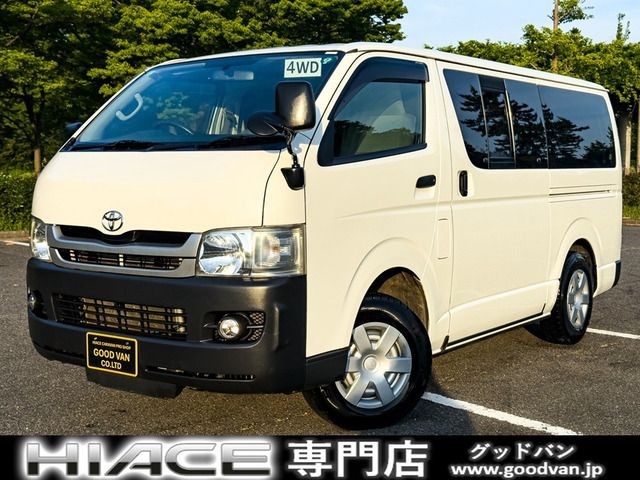 2010 Toyota Hiace V