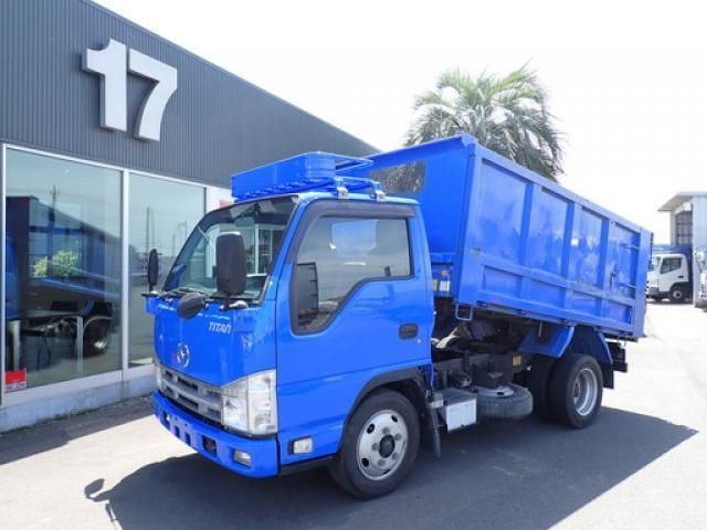 Mazda Titan