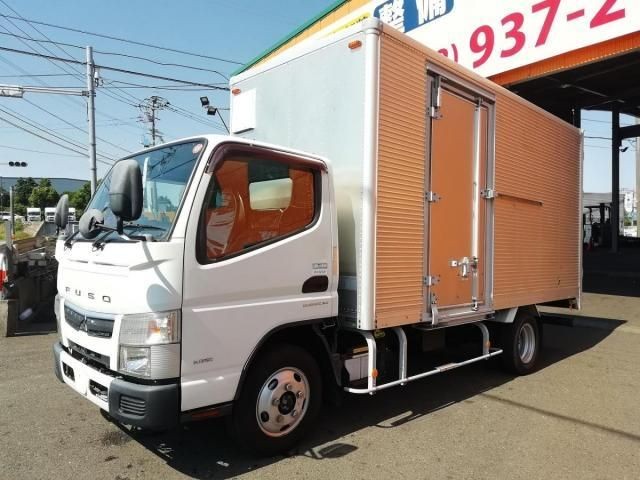 2017 Mitsubishi Canter T