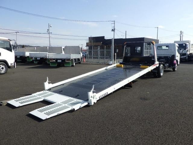 Mitsubishi Canter T