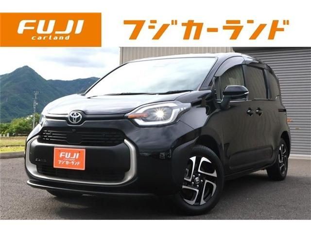Toyota Sienta HV
