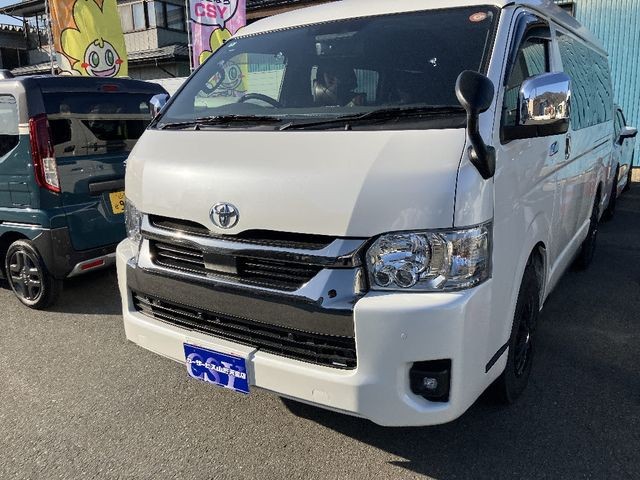 Toyota Hiace V
