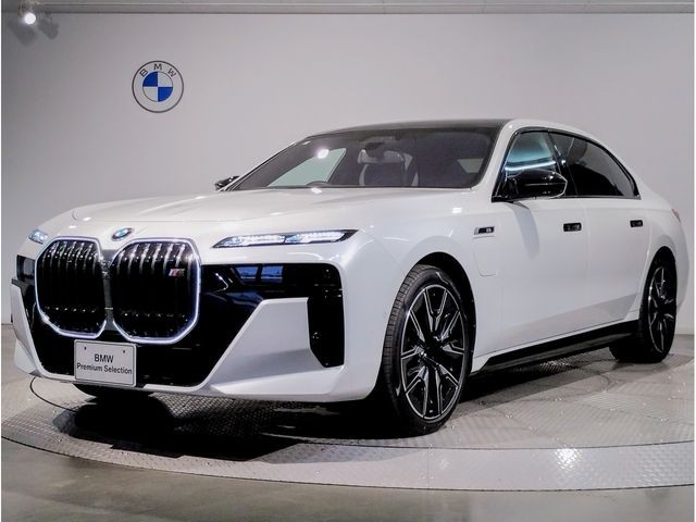 BMW I7