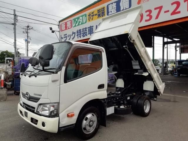 Hino Dutro