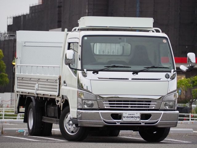 2004 Mitsubishi Canter T
