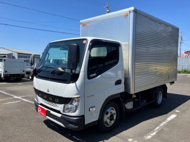 2021 Mitsubishi Canter T