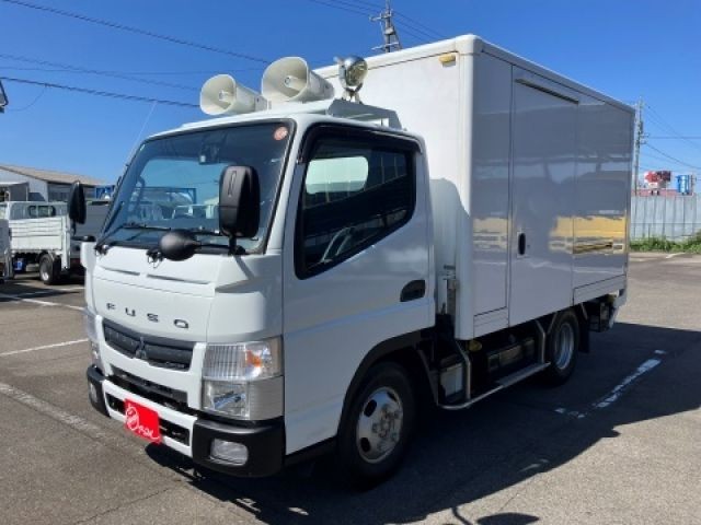 2015 Mitsubishi Canter T