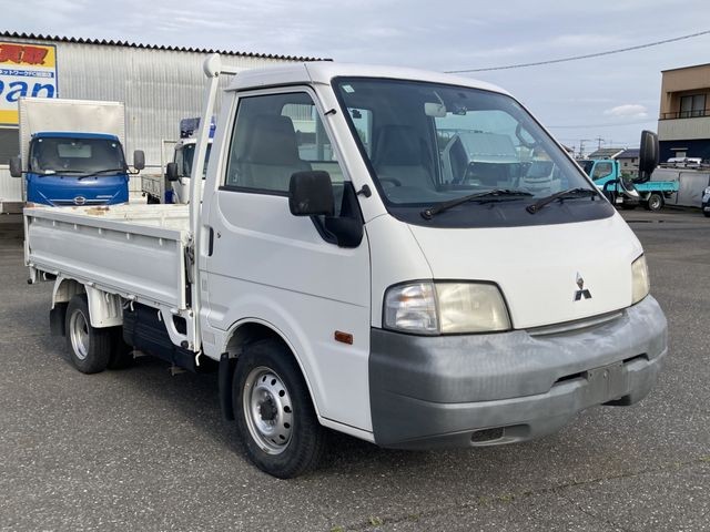 2010 Mitsubishi Delica T