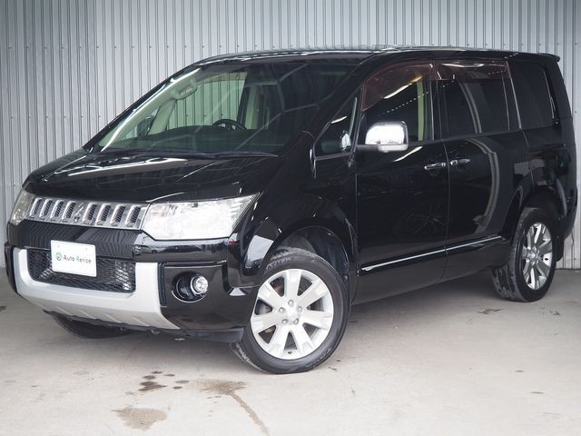 2013 Mitsubishi Delica D5