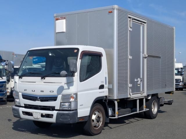 2017 Mitsubishi Canter T