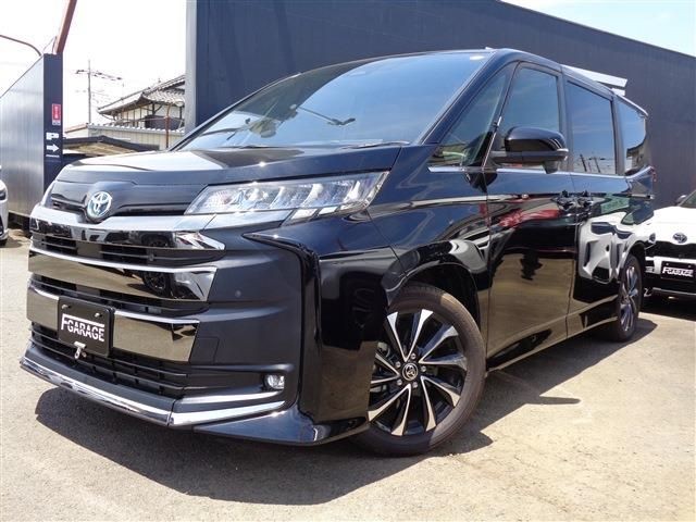 Toyota Noah HV