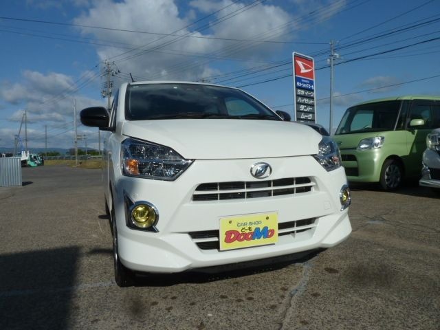 2017 Daihatsu Mira ES
