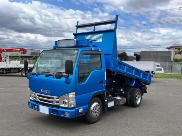 Isuzu ELF Truck