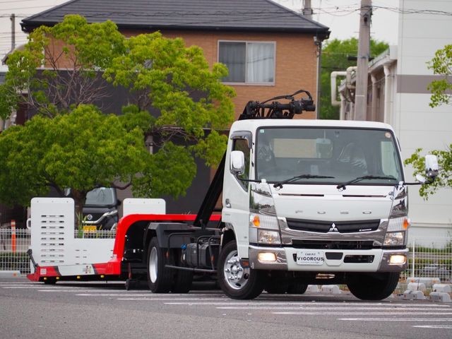 2020 Mitsubishi Canter T