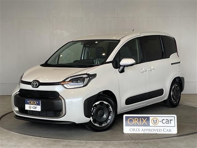 Toyota Sienta HV