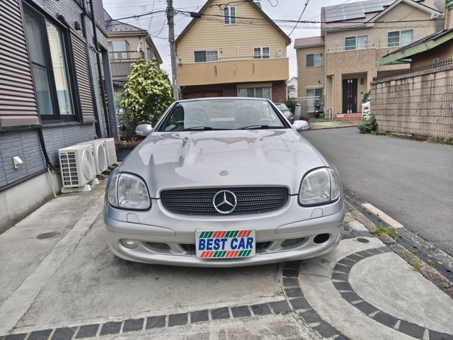 Mercedes-Benz SLK320