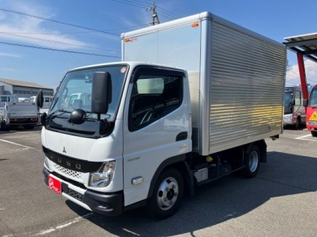 2021 Mitsubishi Canter T
