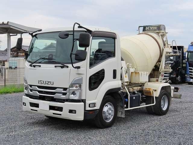 2023 Isuzu Forward