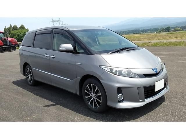 Toyota Estima HV