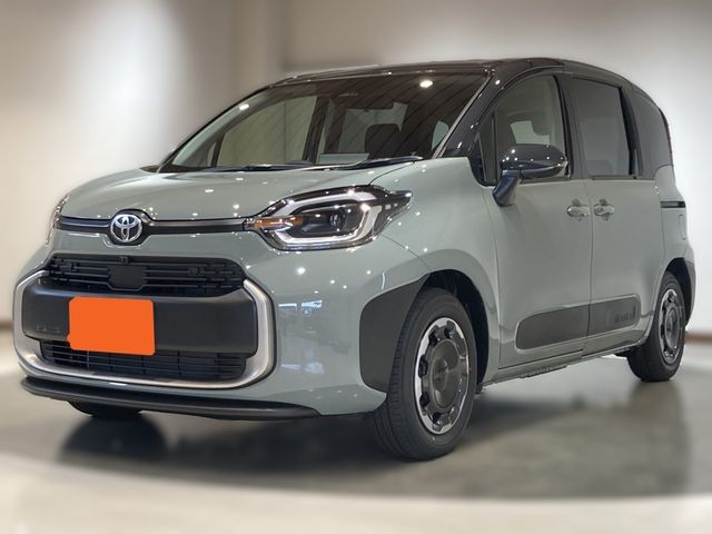 Toyota Sienta HV