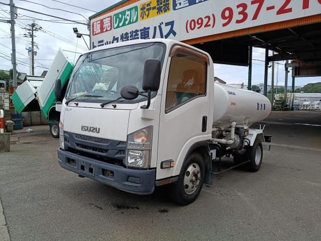 2016 Isuzu ELF