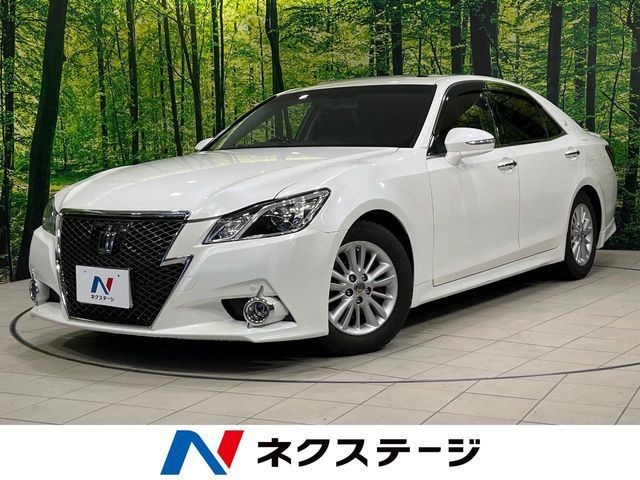 2013 Toyota Crown